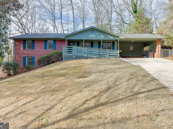 470 Woodland Dr, Gainesville, GA 30501