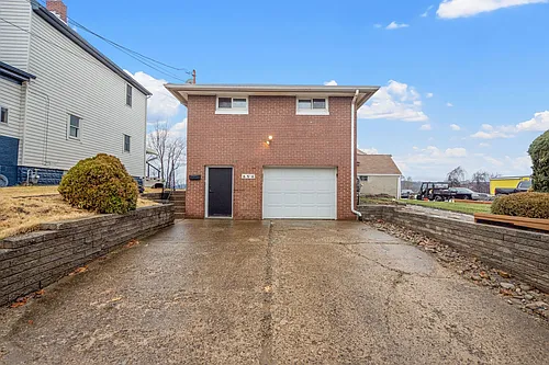 250 Vine St Photo 1
