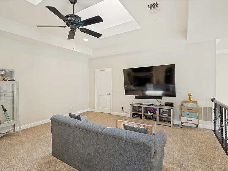 4828 Pyramid Dr — Photo 24