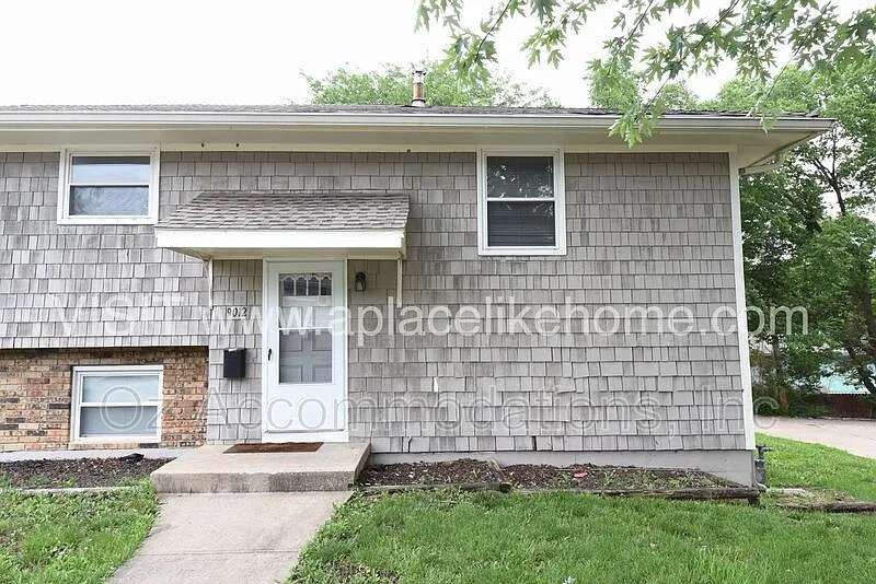 2 bed, 1.0 bath, 1080 sqft, $1,550 — Photo 3