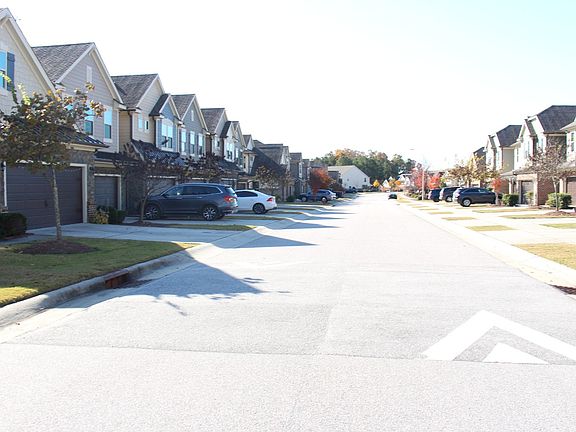 2nd image of 539 Rockcastle Dr