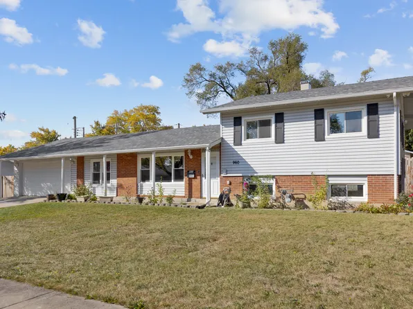 960 Olive St, Hoffman Estates, IL 60169