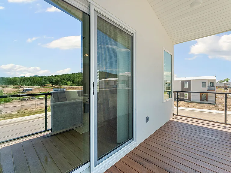 Horizon Line Dr — Photo 8