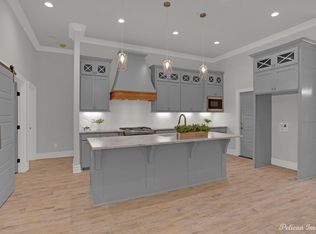 229 Ridge Dr, Stonewall, LA 71078