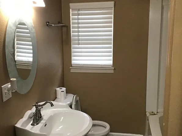 4516 Congress Dr, New Orleans, LA 70126