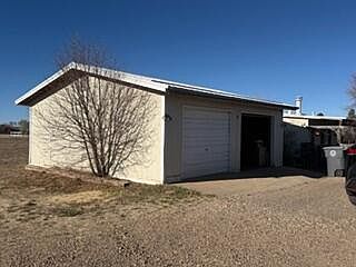 4th image of 325 Harris Rd