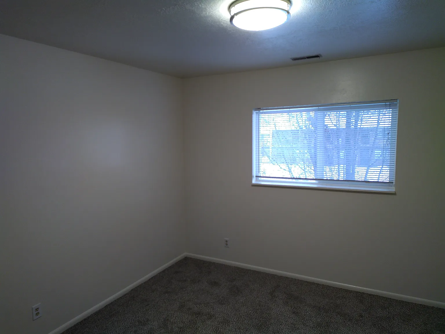 2 bed, 880 sqft, $1,150 — Photo 3
