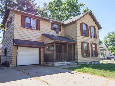1500 College Ave, Stevens Point, WI, 54481