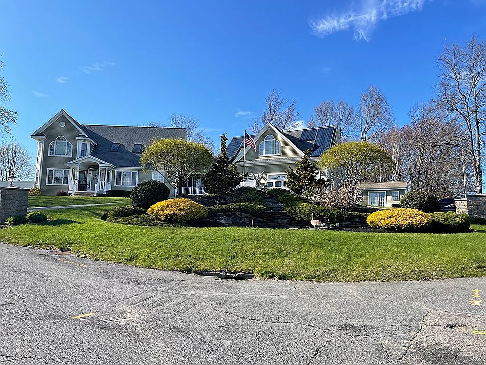 2nd image of 56 Sunrise Ave