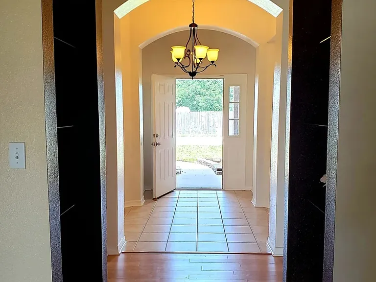 6492 Sarasota St — Photo 5