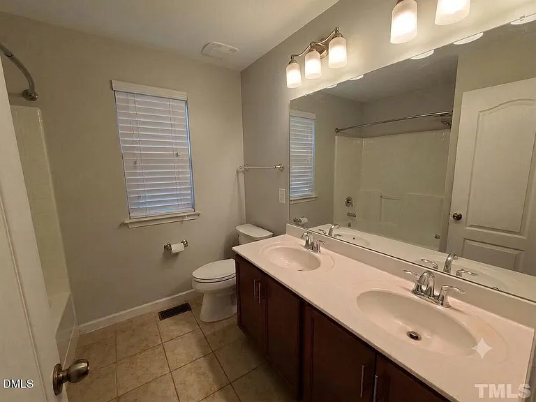 614 Rose Laurel Ct — Photo 14