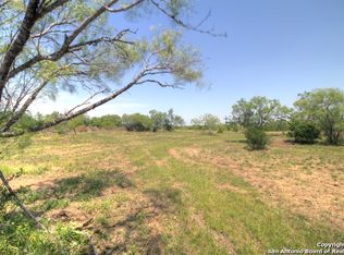 160 Pr 6730, Devine, TX 78016