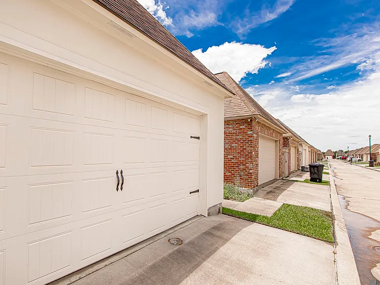 3037 Hudson Park Dr — Photo 17