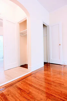 Rented by Voro, LLC | media 20