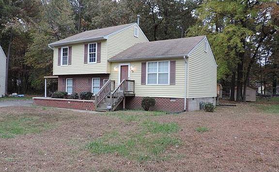 2nd image of 805 Bedrock Ln