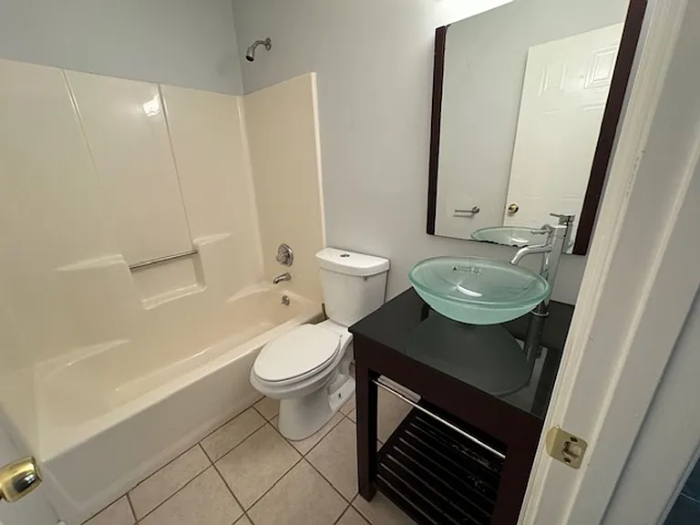885 Park Pl NE — Photo 5