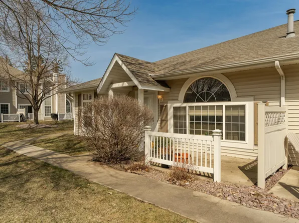 1988 Waterford Pl SW, Rochester, MN 55902