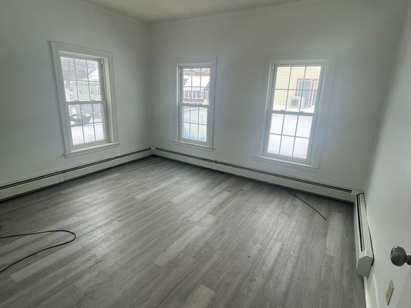 12-14 E Hoosac St #3