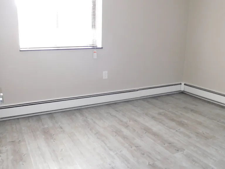 12 Cottage Ct — Photo 25