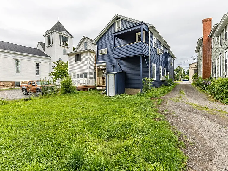 27 W Main St #3 — Photo 5