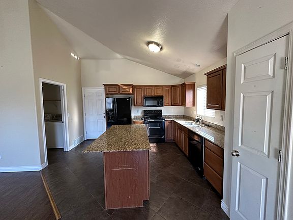 4th image of 2327 N 2350th St W