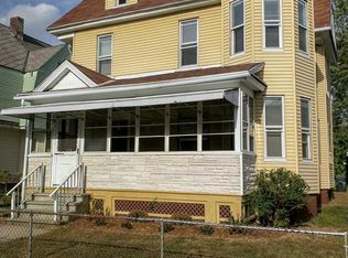 29 Mapledell St, Springfield, MA 01109