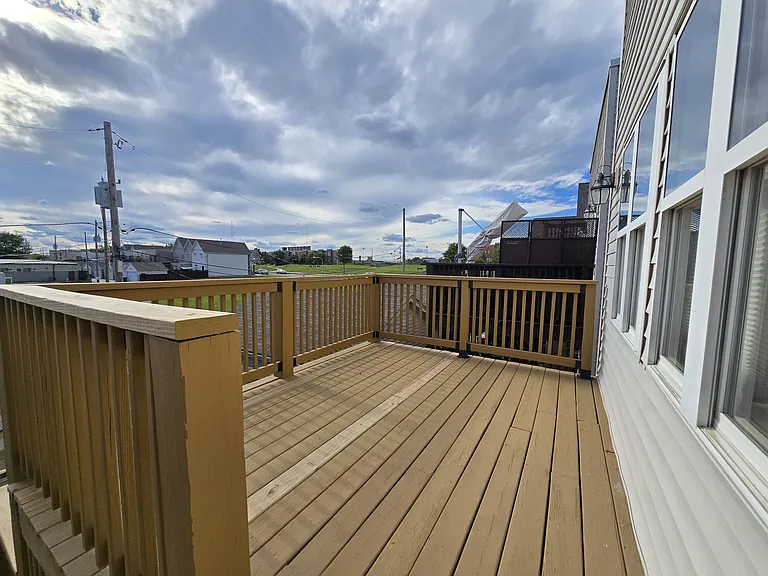 1844 N Lockwood Ave #B — Photo 5