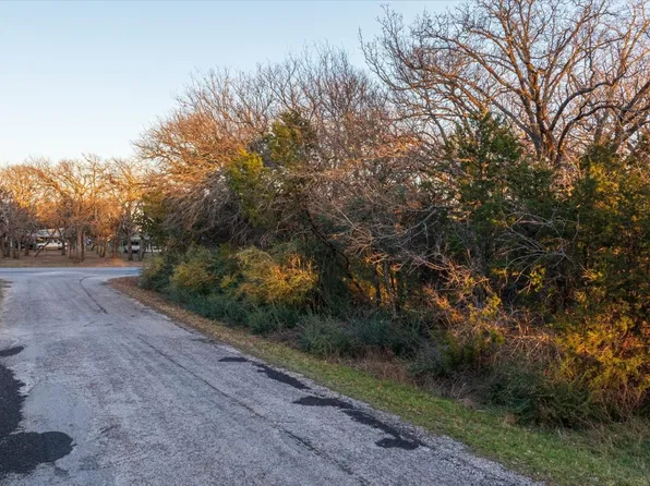 2709 Birch St, Granbury, TX 76048