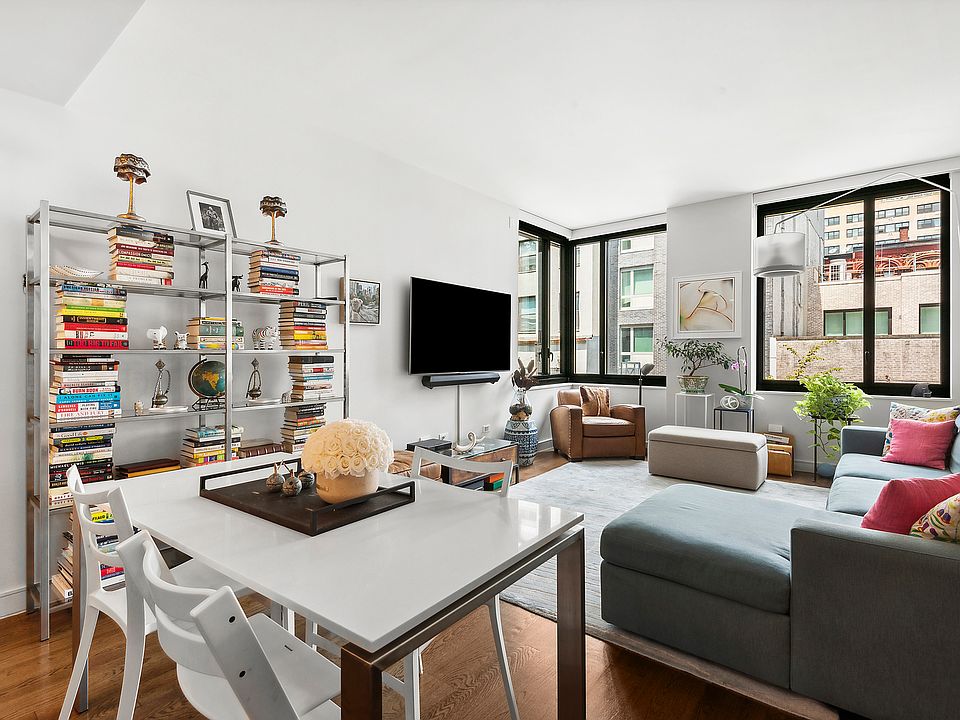 1st image of 211 E 13th St #3K
