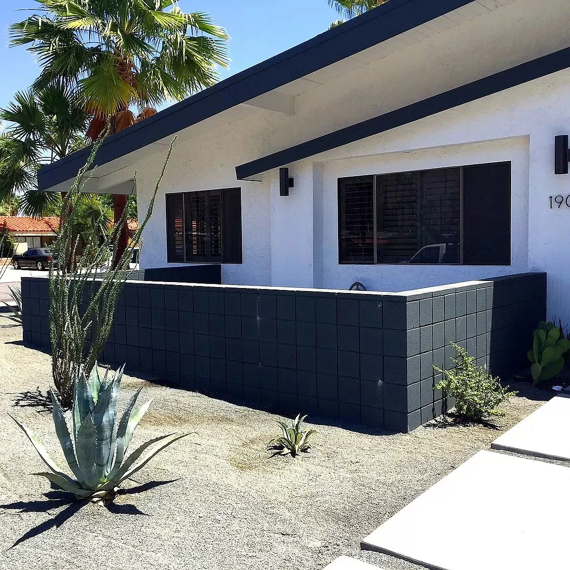 2 bed, 900 sqft, $3,200 — Photo 2