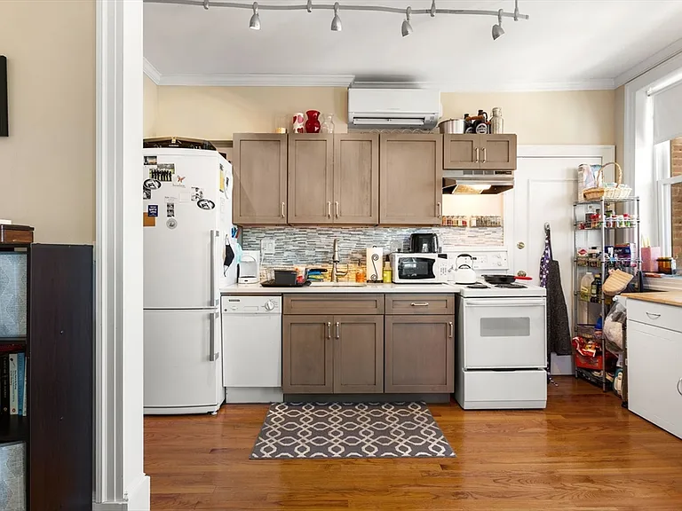 91 Perkins St #7 — Photo 5