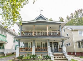 919 Helmsdale Rd #Up, Cleveland, OH 44112