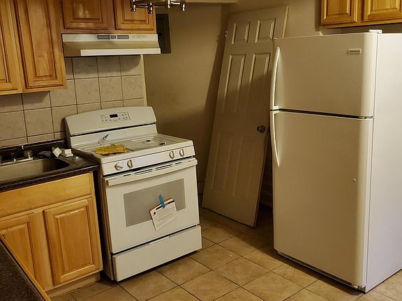 2nd image of 145 S 1st Ave APT 1