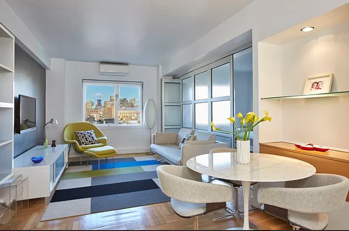180 West Houston Street — Photo 1