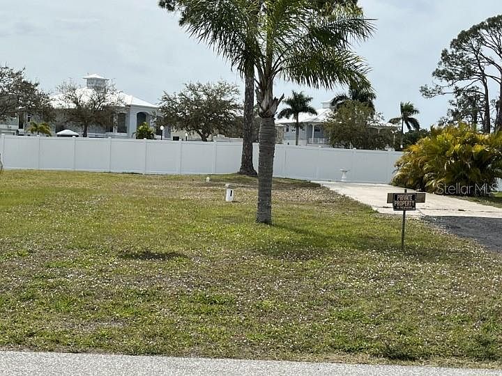 1st image of 922 VIA DE LUNA LOT 28
