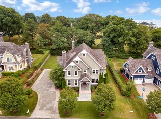 30 Malysana Ln, New Rochelle, NY 10805