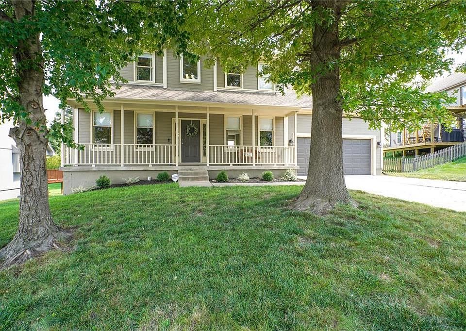 1st image of 4505 NE Skyview Dr