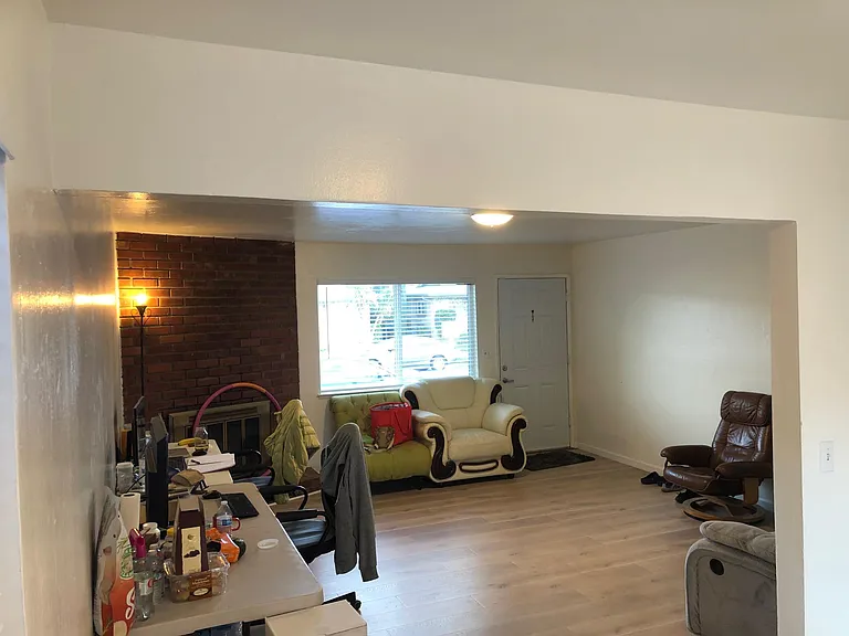 305 Greendale Way #1 — Photo 4