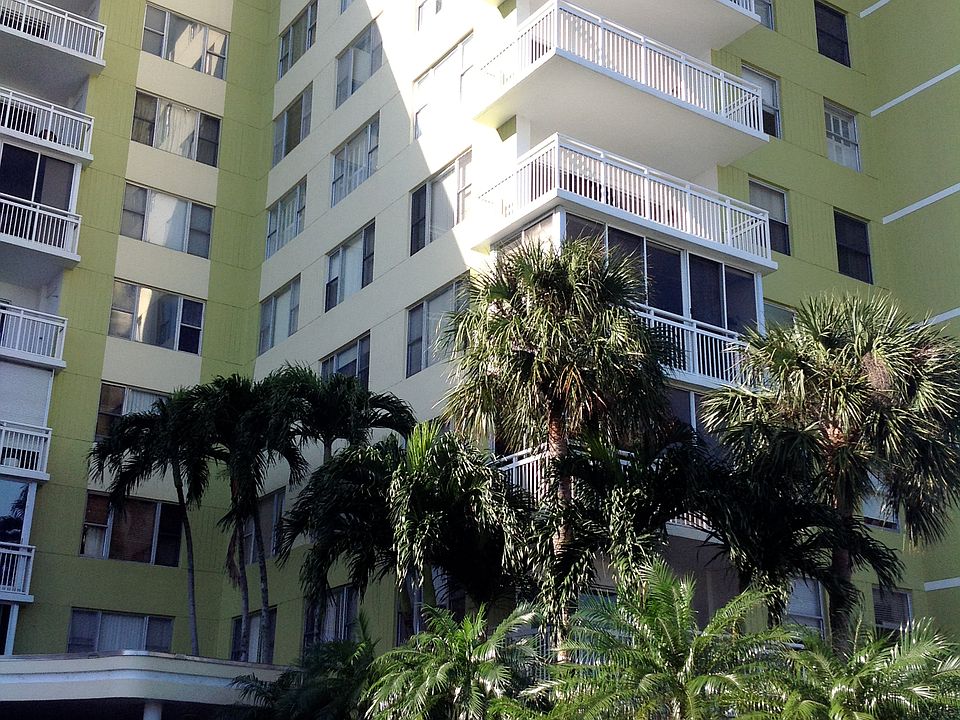 1st image of 4400 Hillcrest Dr APT 911B