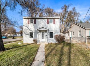 961 35th St SW, Wyoming, MI 49509