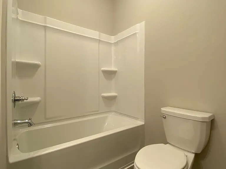65 Red Oak Ct — Photo 43