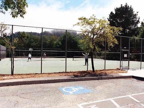 Eastwood Park tennis courts