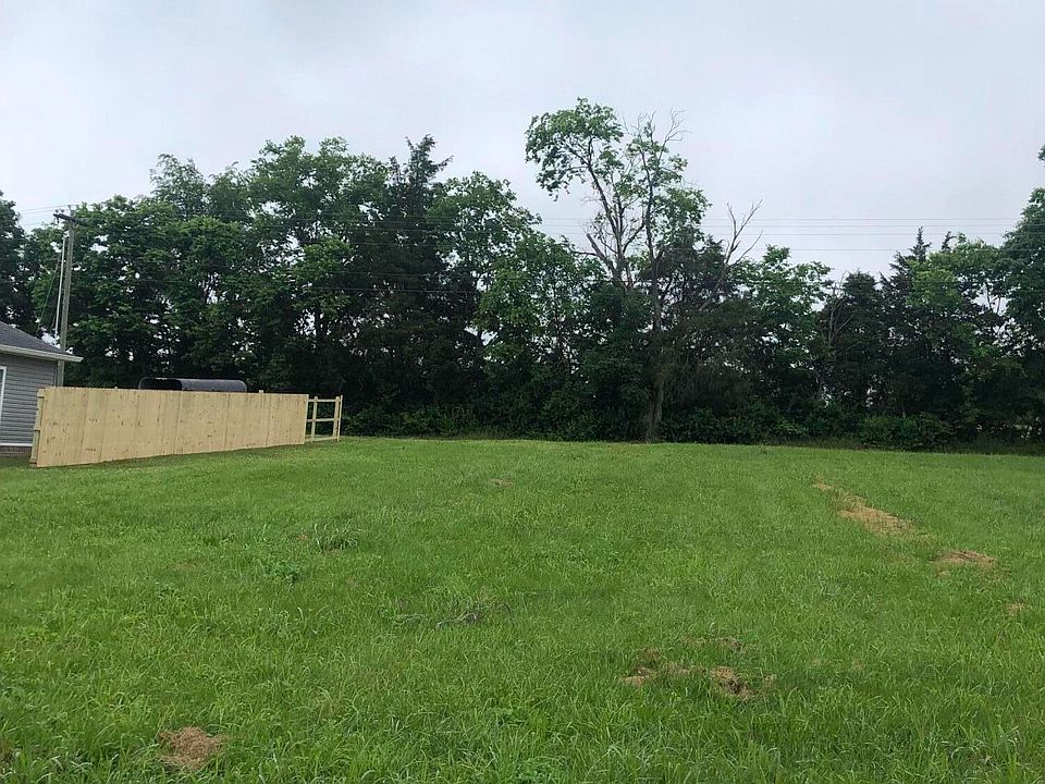 2nd image of 1014 Three Corners Dr