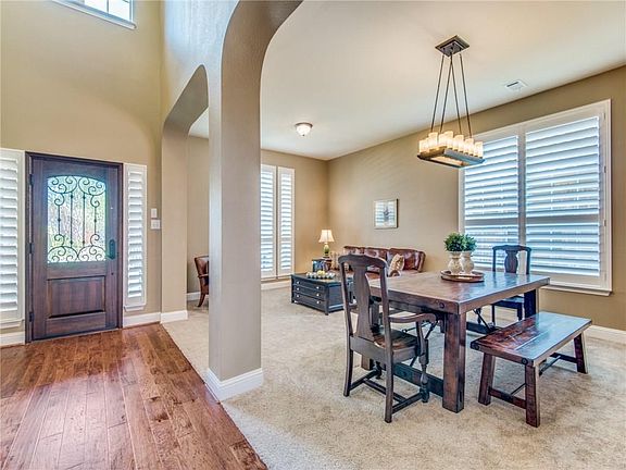 3rd image of 9317 Stonewood Dr