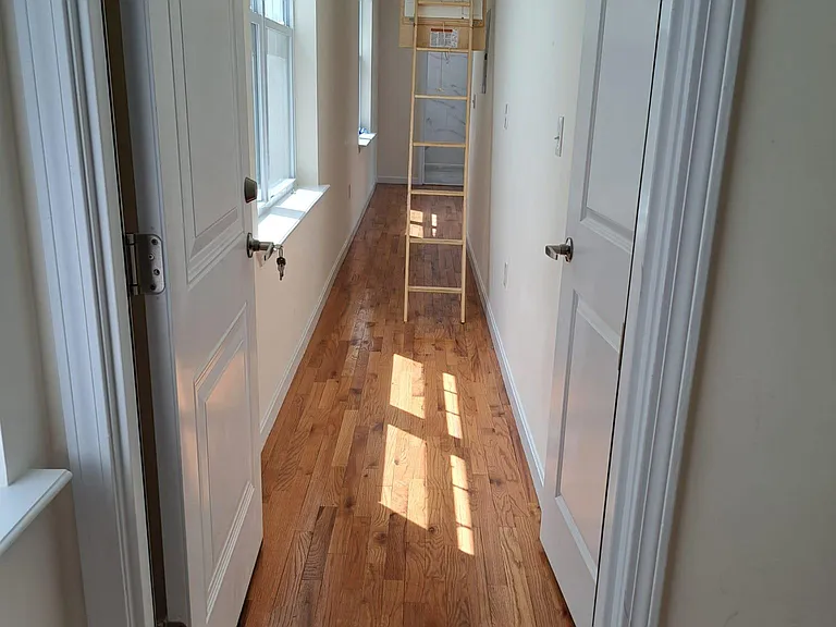 227 Fairmount Ave #2 — Photo 14