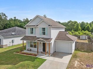 35072 Madisonville Dr, Denham Springs, LA 70706