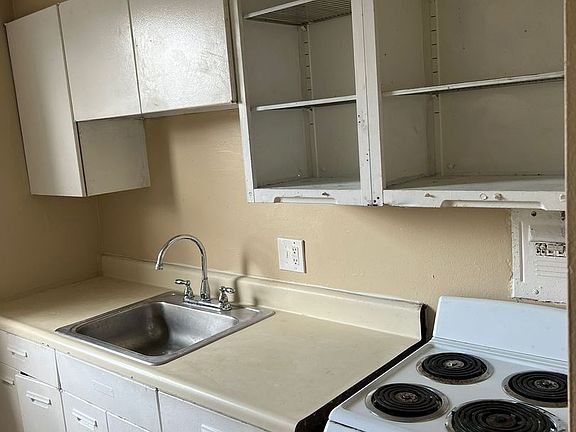 5th image of 13975 Superior Rd #206