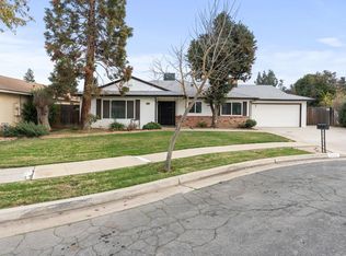 7142 N Delno Ave, Fresno, CA 93711