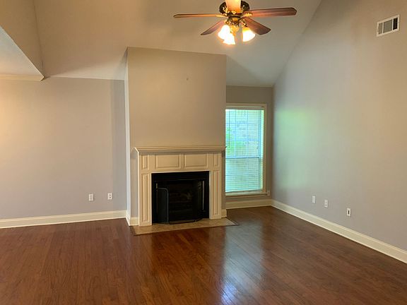 4th image of 144 Breckenridge Dr