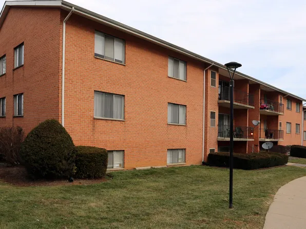 Edgewood Hill Apartments